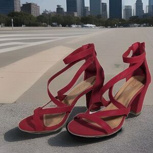 Top Moda HANNAH Block Heel Strappy Rear Zip Pump Size 7 Red Faux Suede Peep Toe